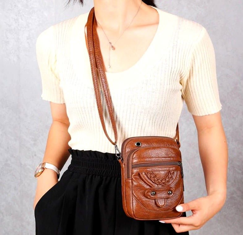 Rankinė moterims T114, ruda