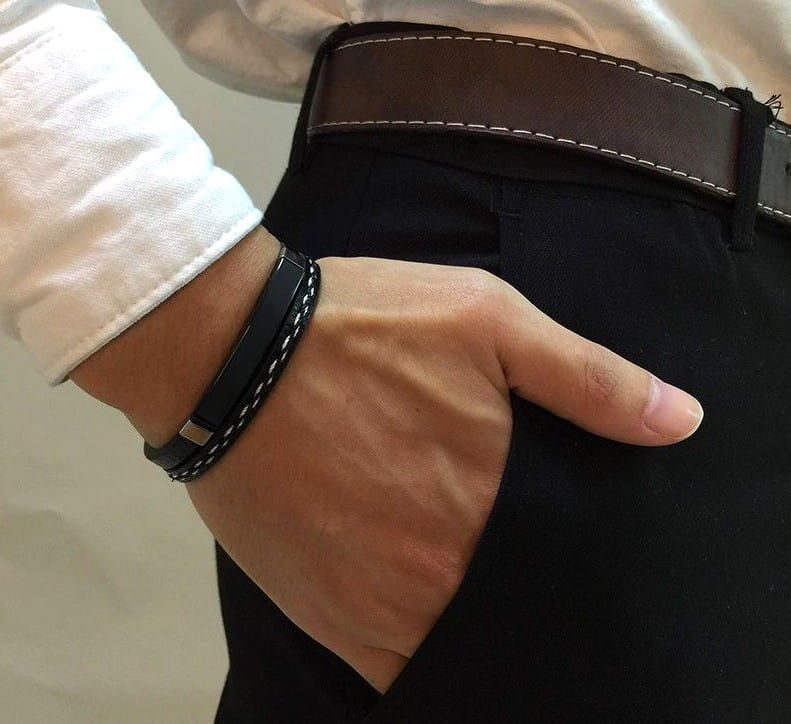 Vyriška apyrankė F81-2, juoda A14