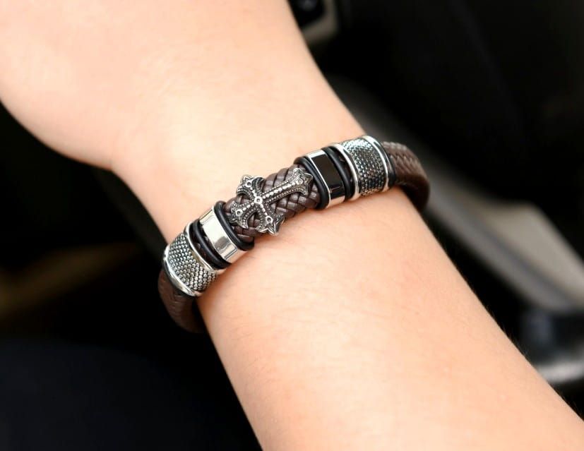 Vyriška apyrankė B4, juoda A16