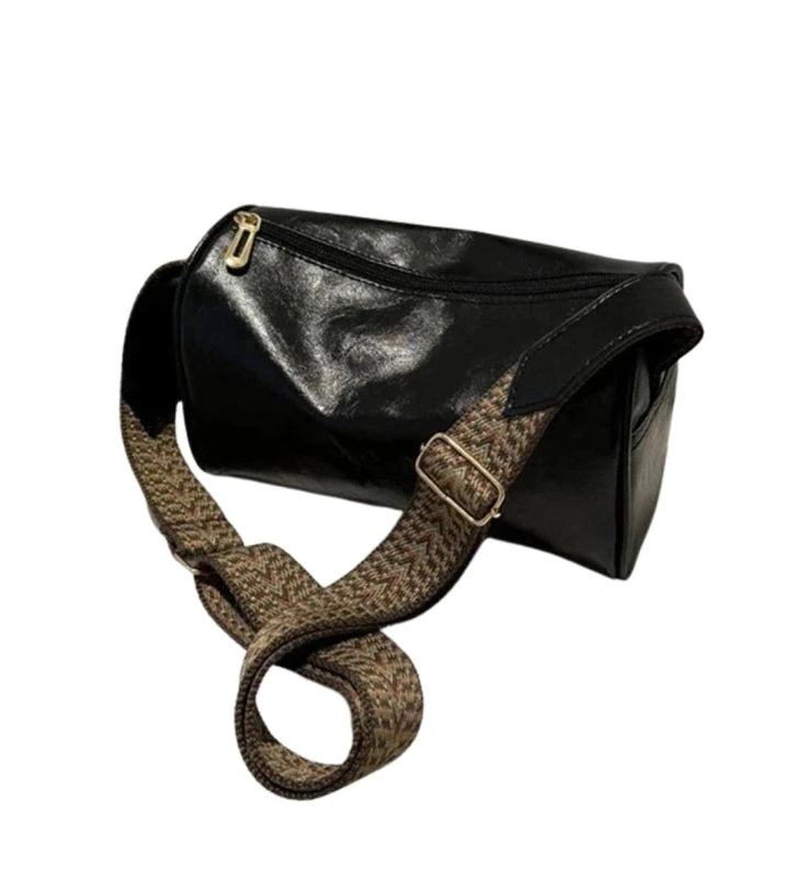 Rankinė moterims R12 juoda R225