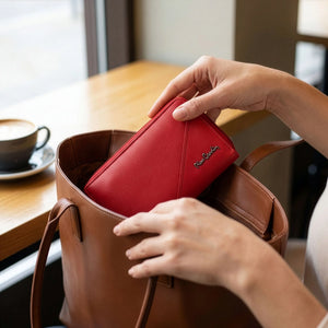 Moteriška odinė RFID piniginė Pierre Cardin, raudona, su užtrauktuku D40328