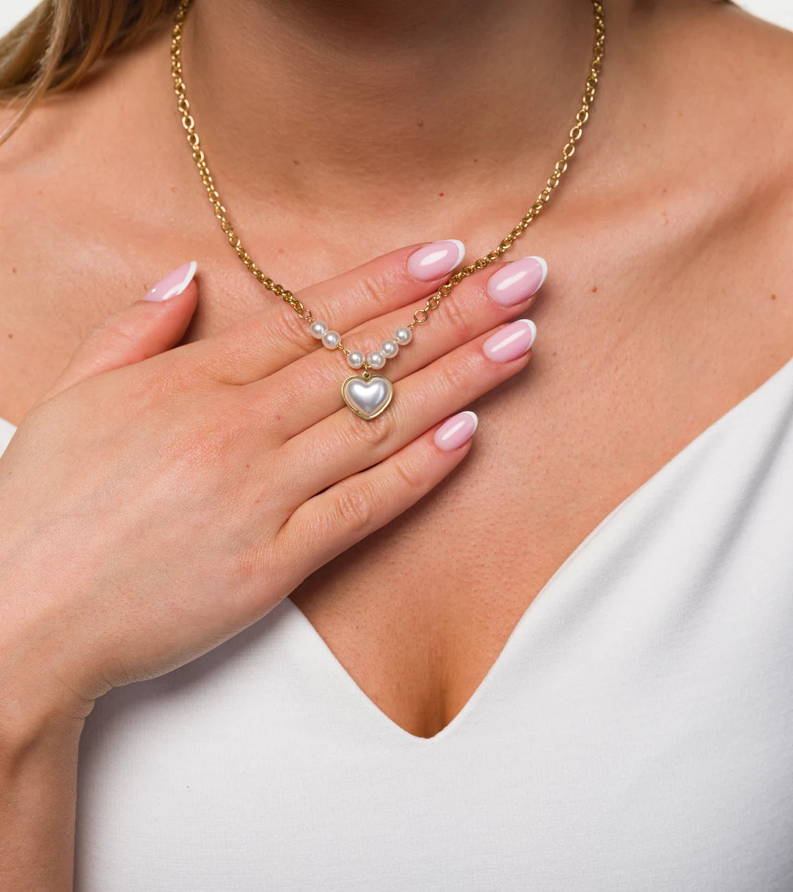 Auksinis vėrinys su širdies ir perlų pakabuku, chirurginis plienas