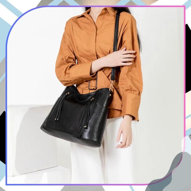 Rankinė moterims F101, juoda R281