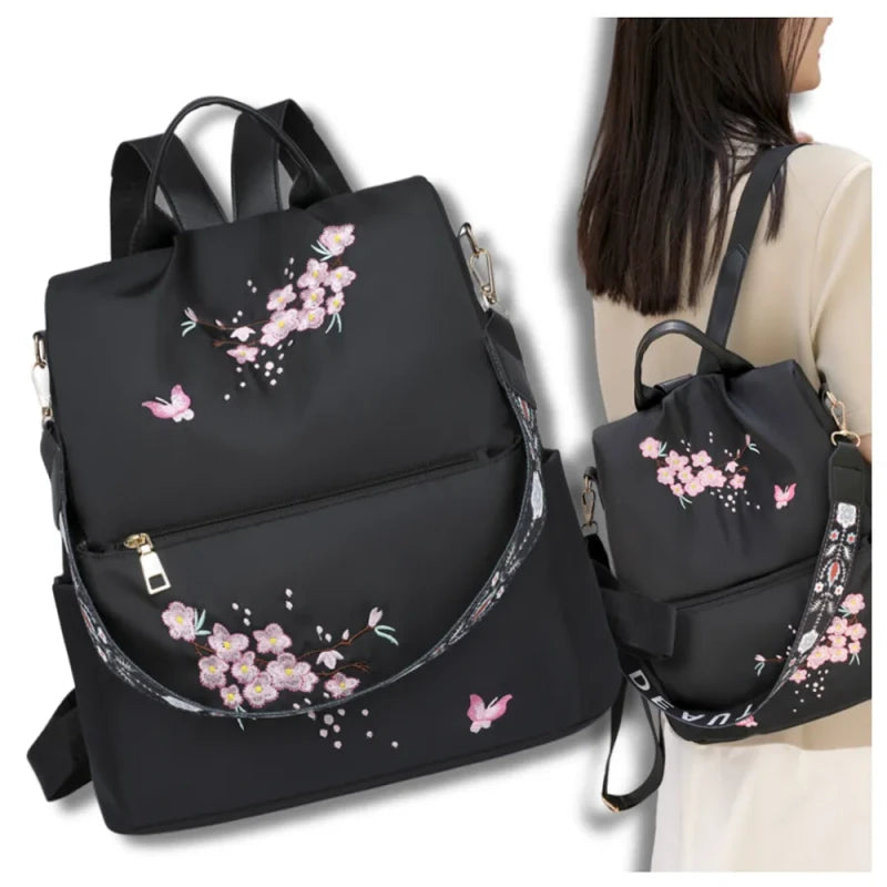 Kuprinė moterims S65 juoda