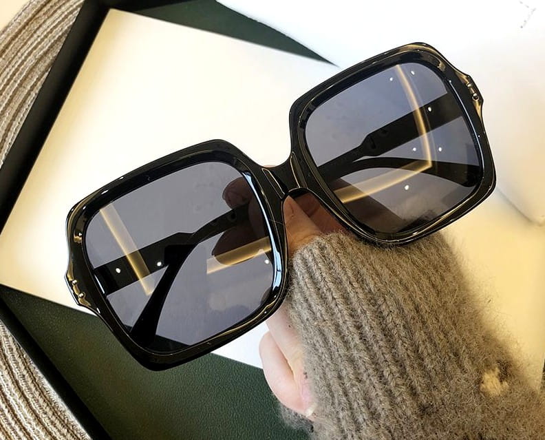 Akiniai nuo saulės moterims O44