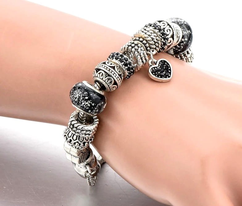 Apyrankė moterims B1, sidabrinės spalvos