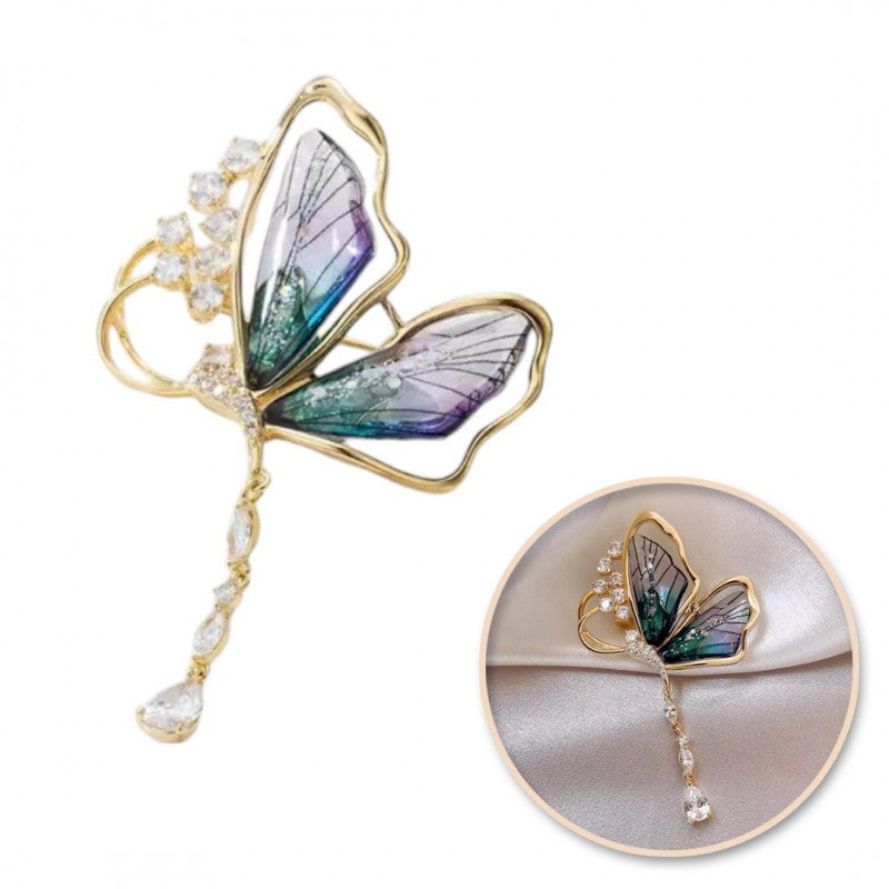 Dekoratyvinė drugelio sagė su cirkonio akutėmis BZ209