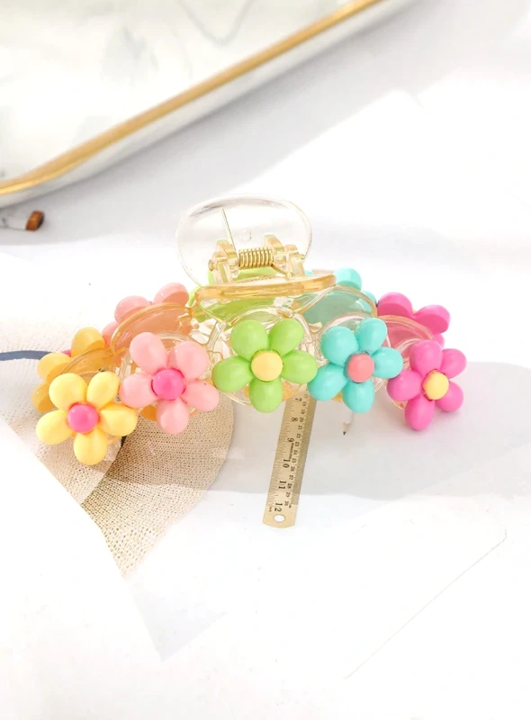 Didelis spalvotas plaukų segtukas D32 P376