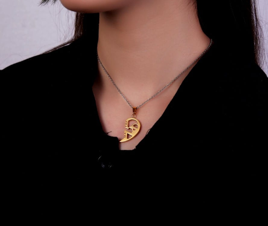 DVIEJŲ DALIŲ PAKABUKAI K22