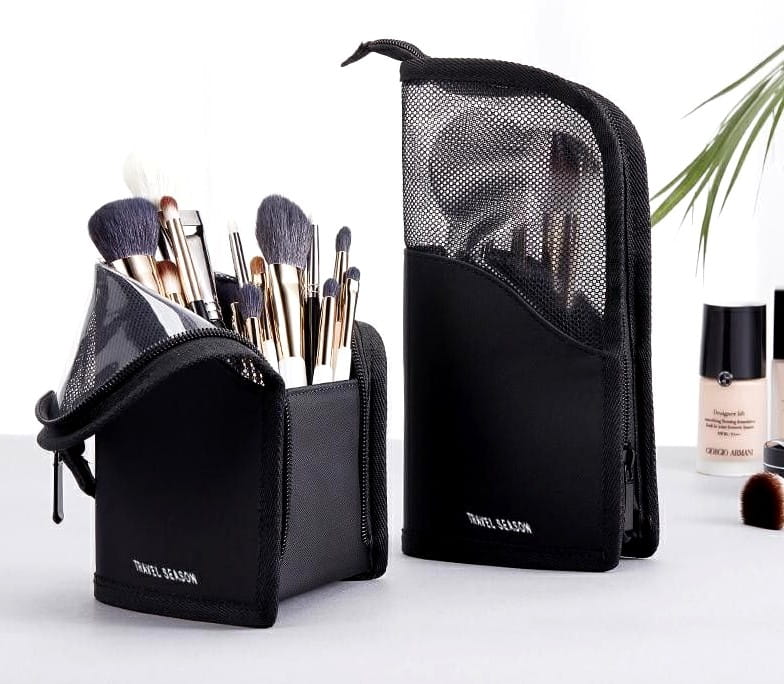 KELIONINĖ KOSMETINĖ E32