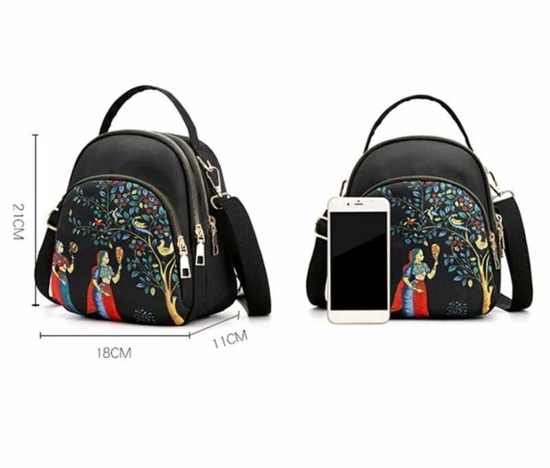 Maža moteriška kuprinė G6, juoda