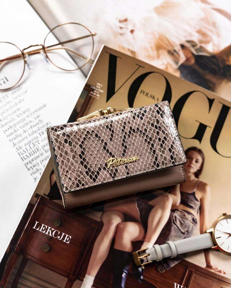 Maža moteriška piniginė Peterson M41 D1922