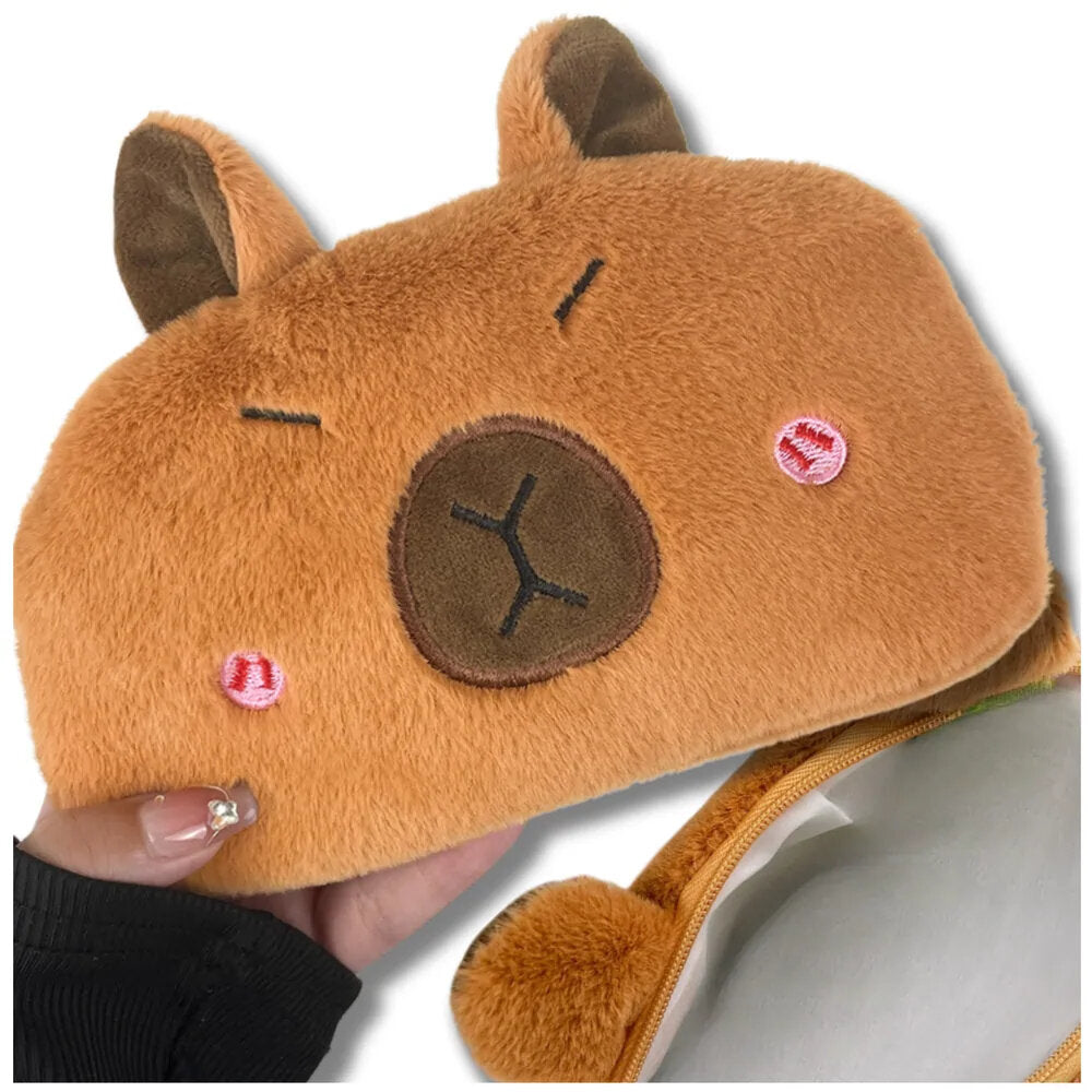 Mokyklinis penalas, kapibara