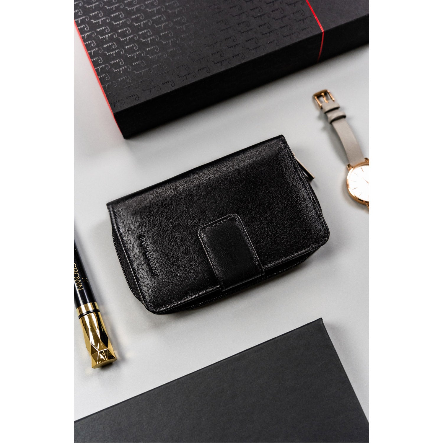 Natūralios odos piniginė moterims Peterson L124 D1590