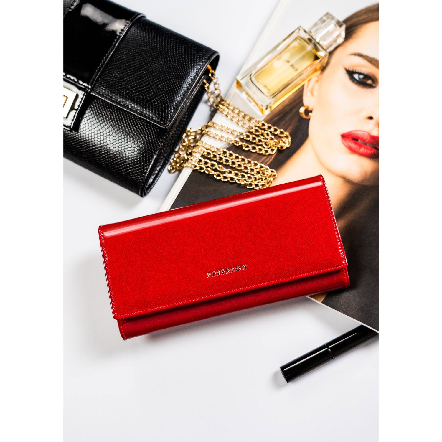 Natūralios odos piniginė moterims Peterson L135 D1578