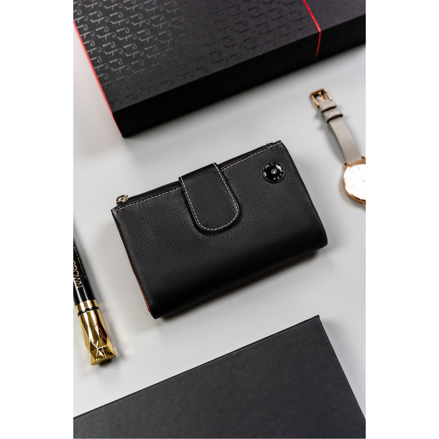 Natūralios odos piniginė moterims Peterson L139 D1574