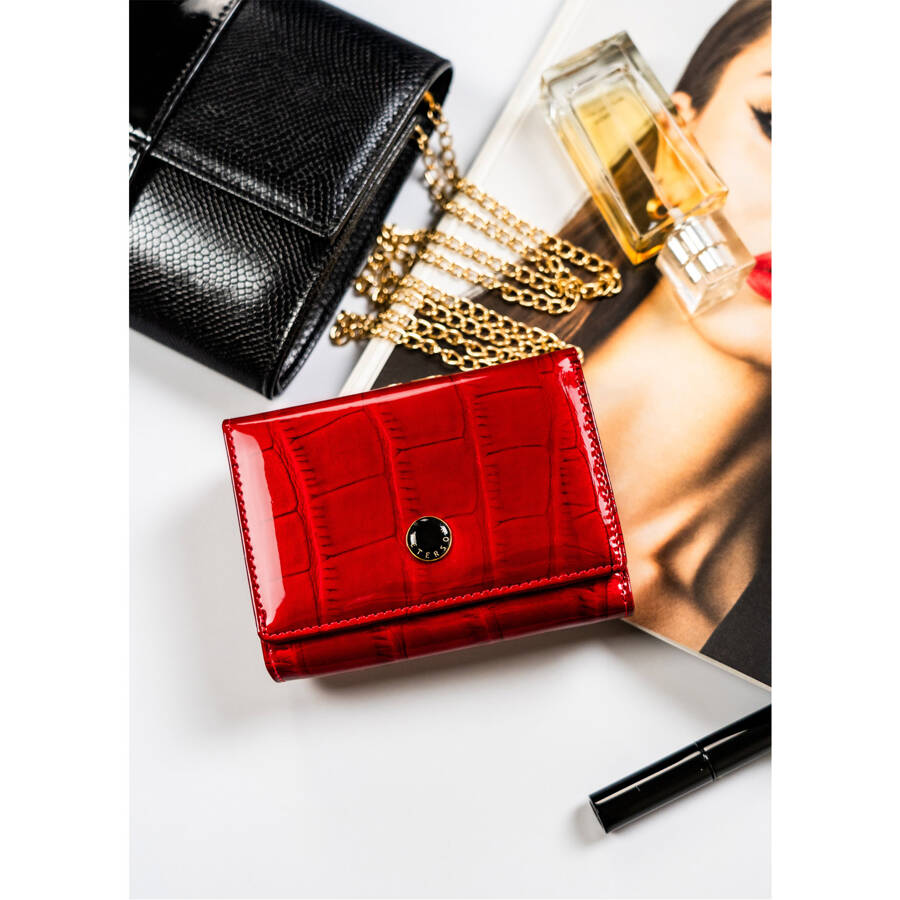 Natūralios odos piniginė moterims Peterson L226 D1477