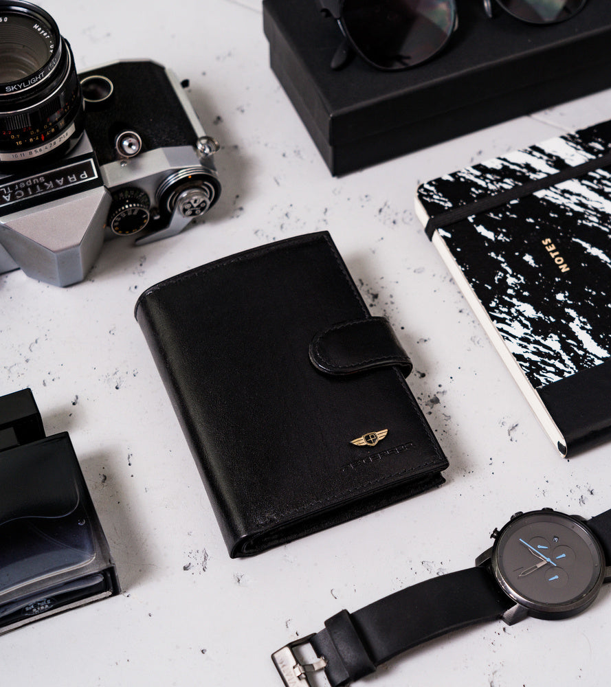 Natūralios odos piniginė vyrams Peterson PT110 S1017