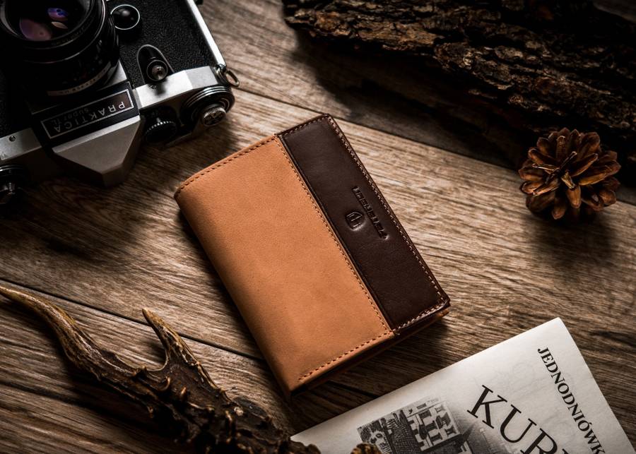 Natūralios odos piniginė vyrams Peterson PT74 S739