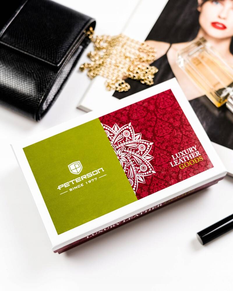 Piniginė moterims Peterson P30 D595