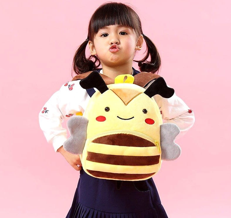 Pliušinė kuprinė - bitė S35