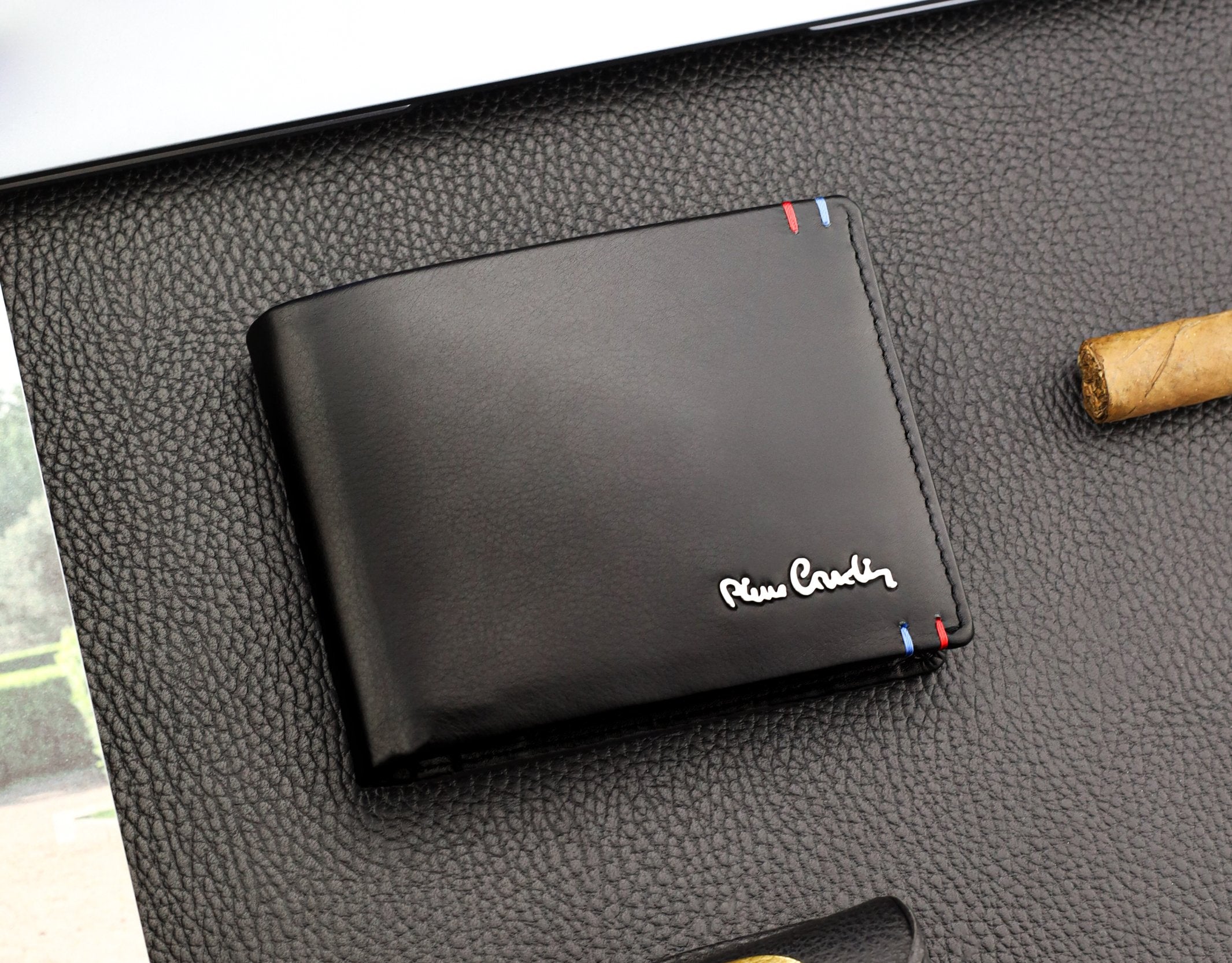 Vyriška odinė piniginė Pierre Cardin, su RFID apsauga 6088606