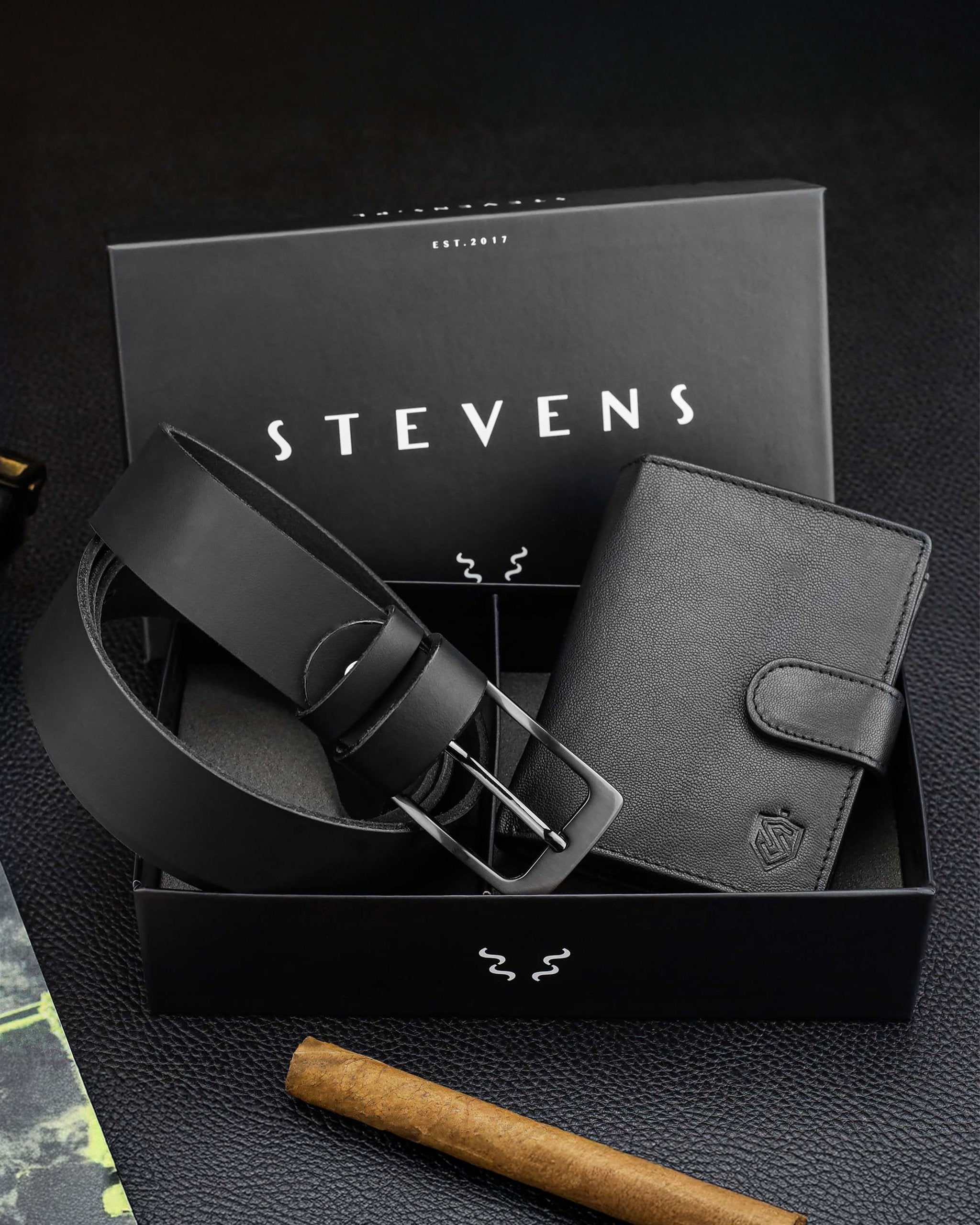 Dovanų rinkinys: piniginė ir diržas Stevens, dėžutėje 326A