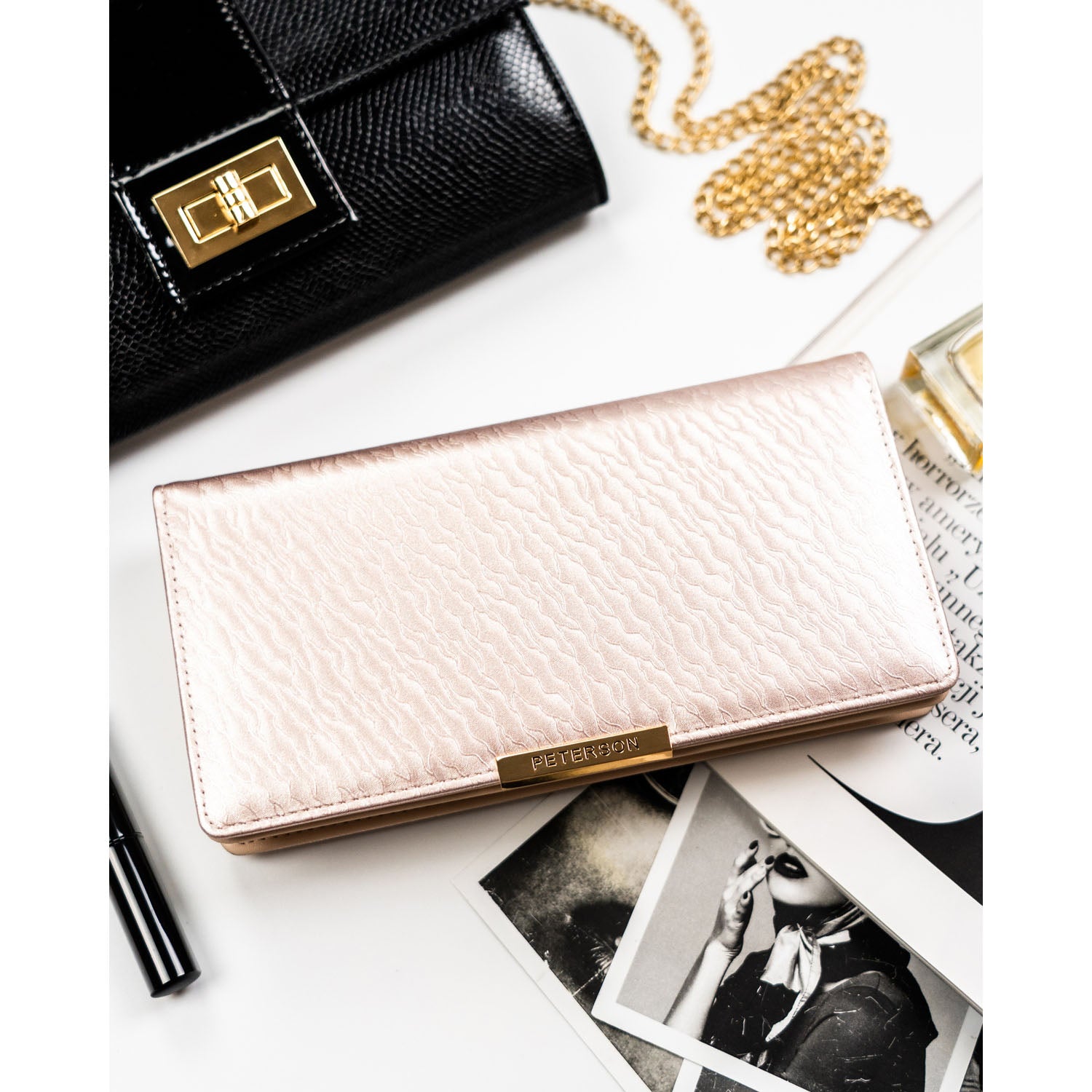 Piniginė moterims Peterson, smėlio