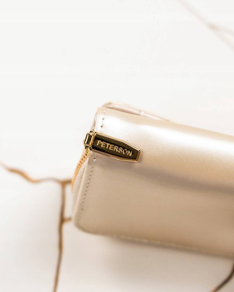 Natūralios odos piniginė moterims Peterson L90 N352