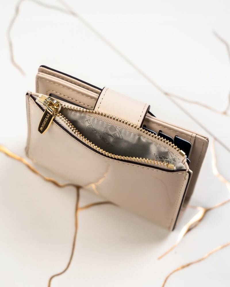 Natūralios odos piniginė moterims Peterson L97 N358