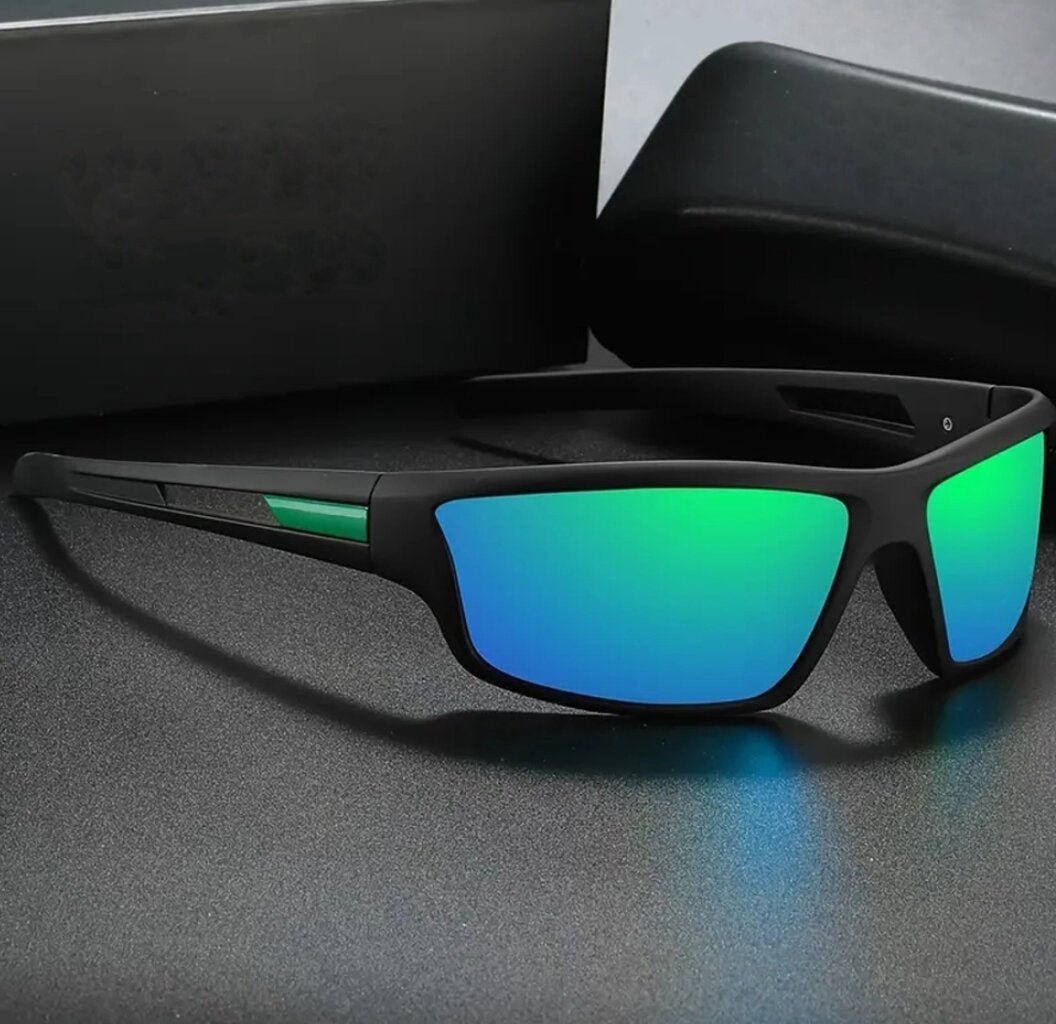 Poliarizuoti sportiniai akiniai nuo saulės vyrams M17 žali