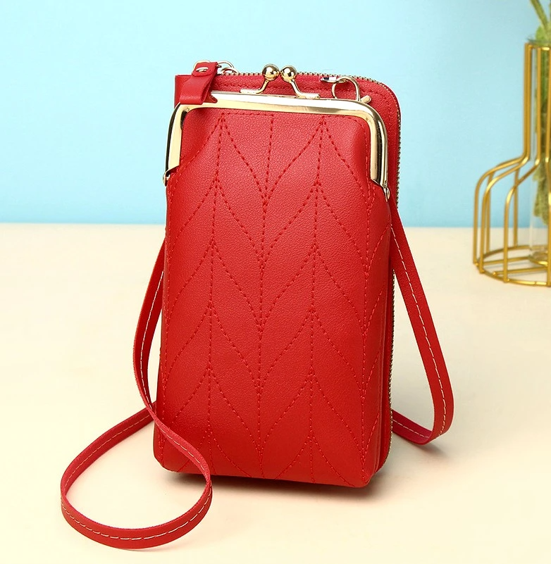 Rankinė moterims Y43 raudona R48