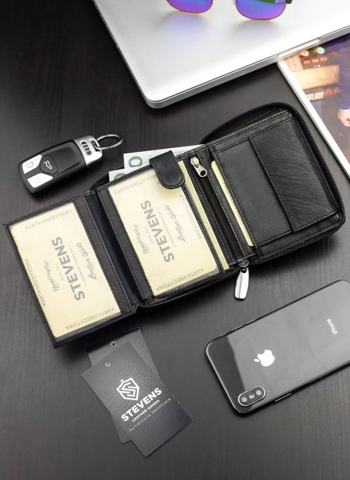 Vyriška odinė piniginė su užtrauktuku ir grandinėle Stevens S160