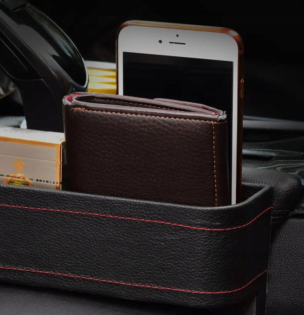 Automobilio odinis organizatorius puodeliui, telefonui ir raktams