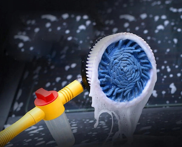 Automobilio šepetys, suktukas su skysčio dozatoriumi ir 5m žarna