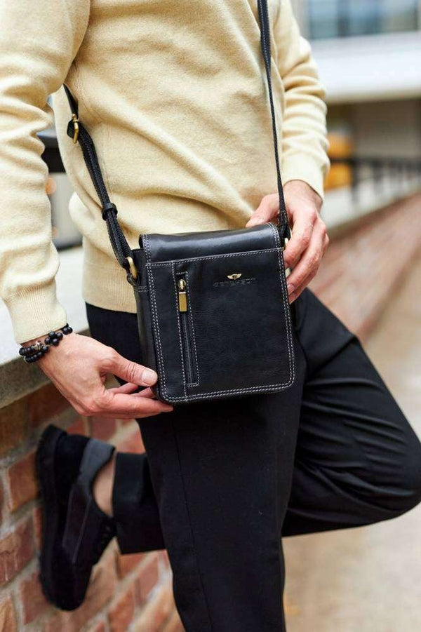 Rankinė vyrams Peterson DM7 juoda R261