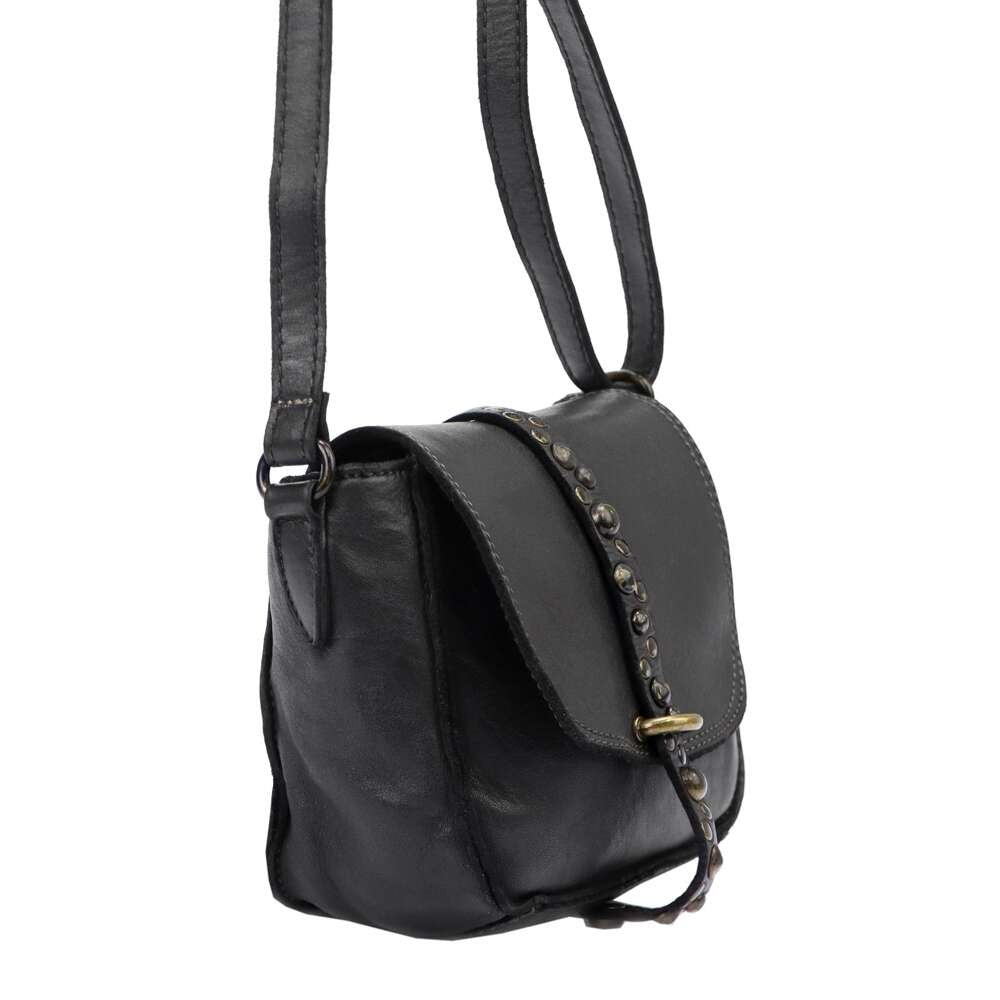 Moteriška natūralios odos juoda crossbody rankinė su dekoratyvia rankena VS 002