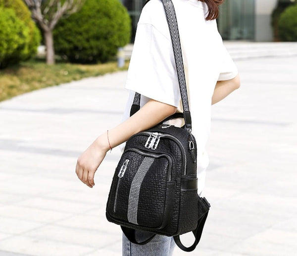 MOTERIŠKA KUPRINĖ T93