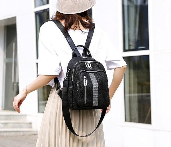 MOTERIŠKA KUPRINĖ T93