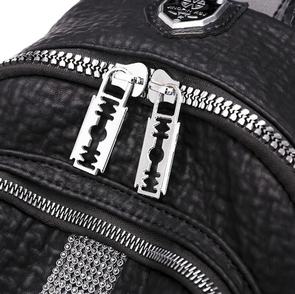 MOTERIŠKA KUPRINĖ T93