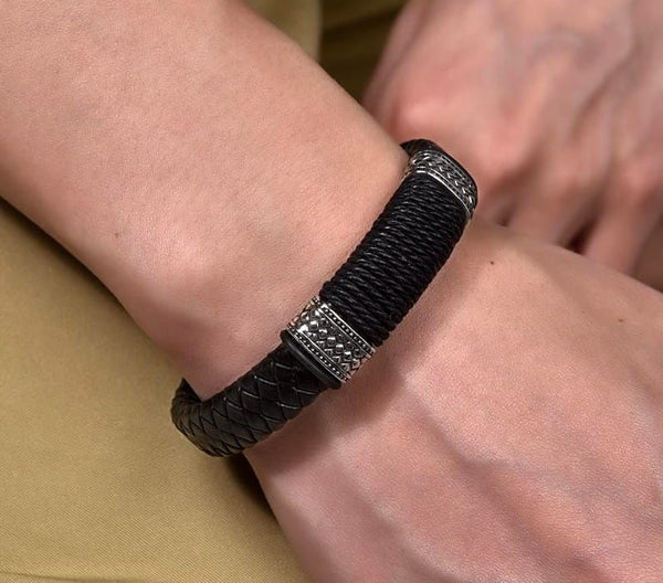 Vyriška apyrankė B2, juoda A18