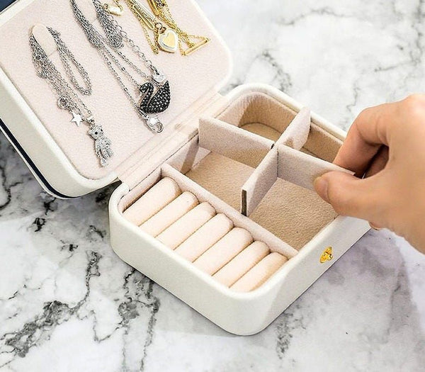 Papuošalų dėžutė E13