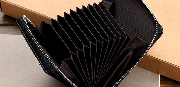 Kortelių dėklas vyrams B40, juodas S1066