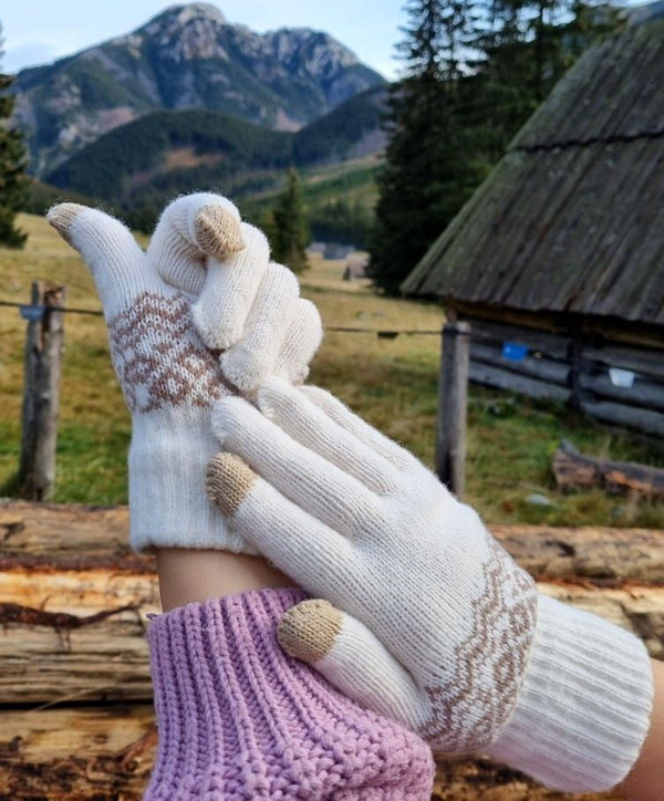 Moteriškos žieminės pirštinės KR57, baltos spalvos
