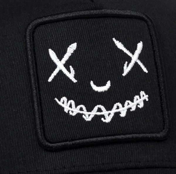 Universali kepurė su snapeliu D1, juoda N251