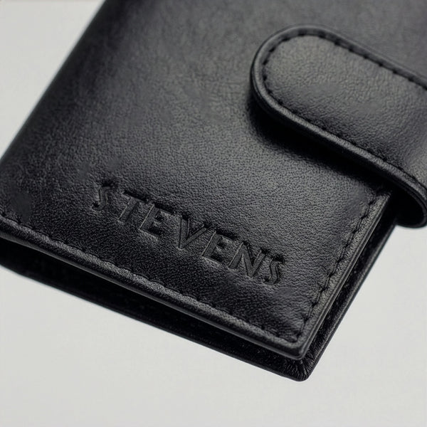 Mažas odinis kortelių ir dokumentų dėklas su langeliais STEVENS, juodas D40035