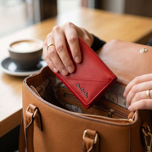 Kompaktiška moteriška odinė piniginė su RFID Pierre Cardin, raudona D40334