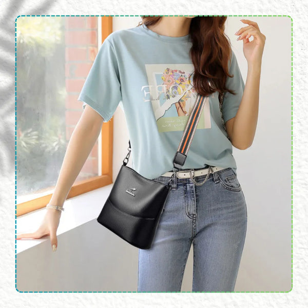 Moteriška rankinė R19, juoda R512