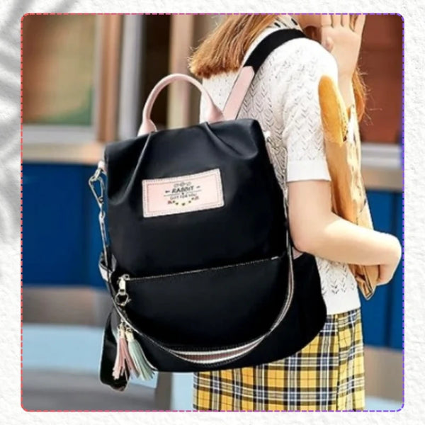 Kuprinė moterims S68 juoda