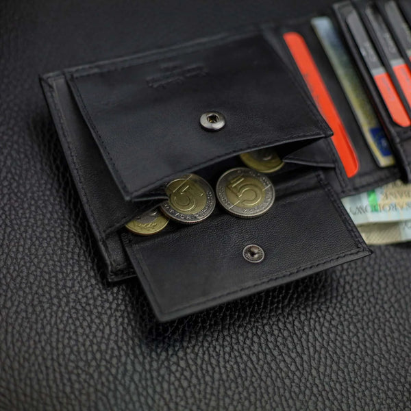 Dovanų rinkinys vyrams: odinė piniginė Pierre Cardin RFID, odinis diržas 75T8806BB
